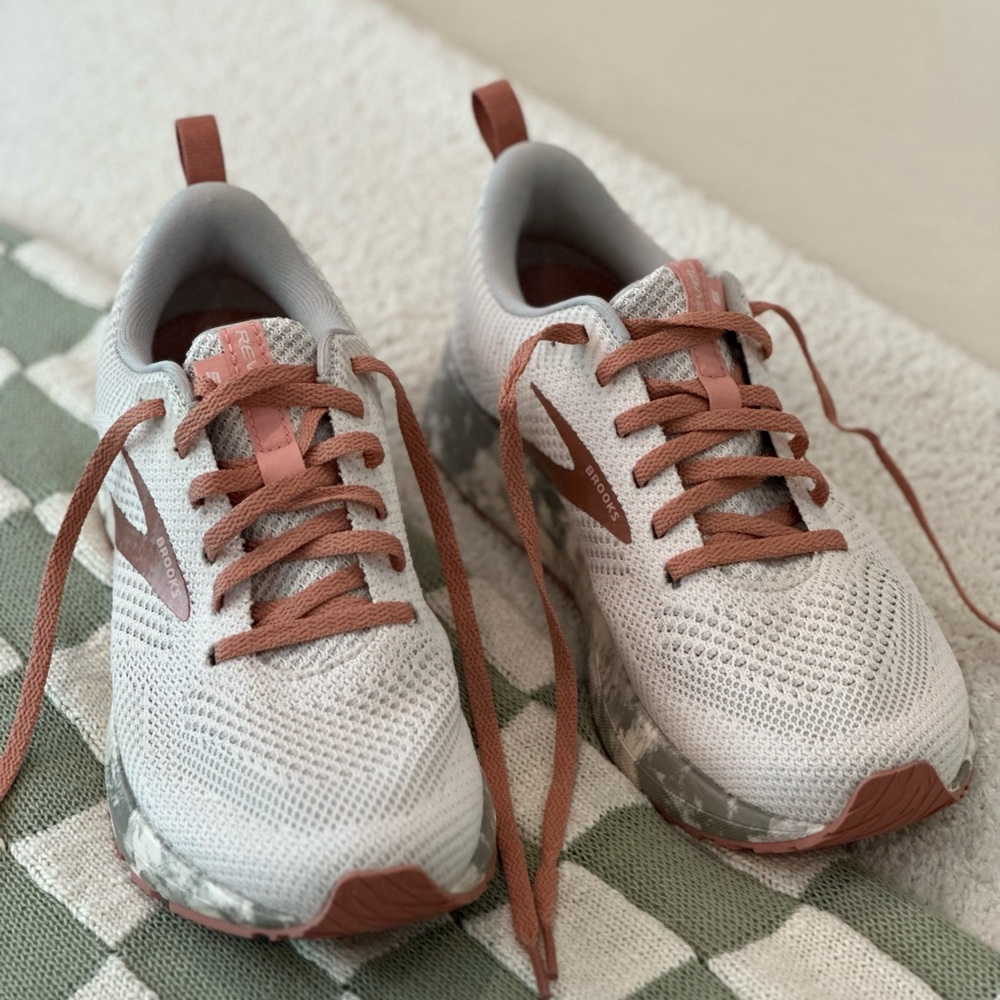 Women’s Brooks Revel 5 Running Shoes